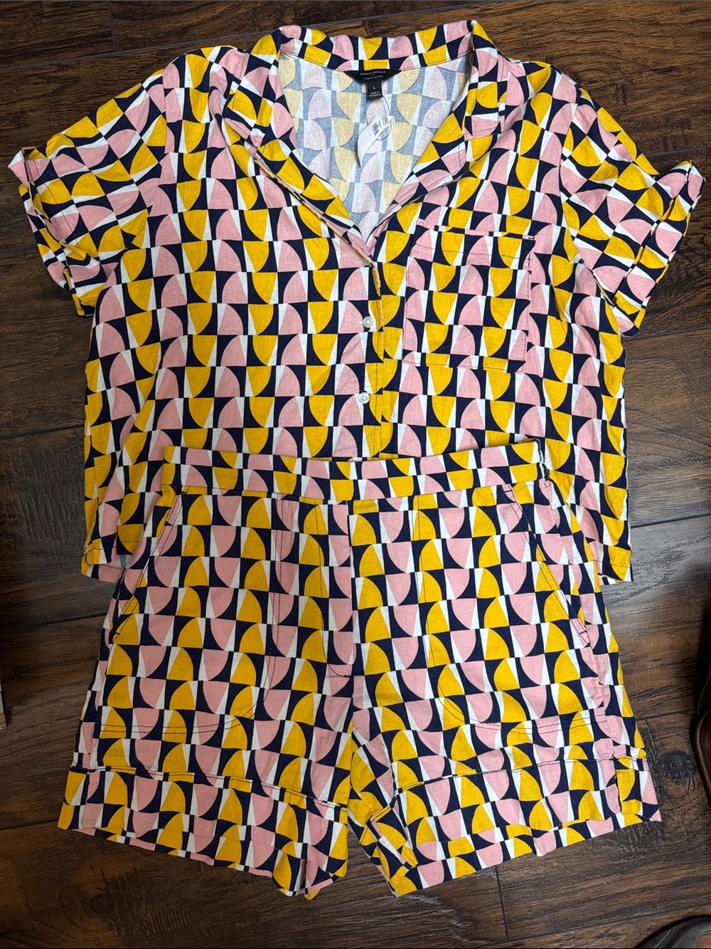 NWT geometric linen blend top & shorts set from Banana Republic